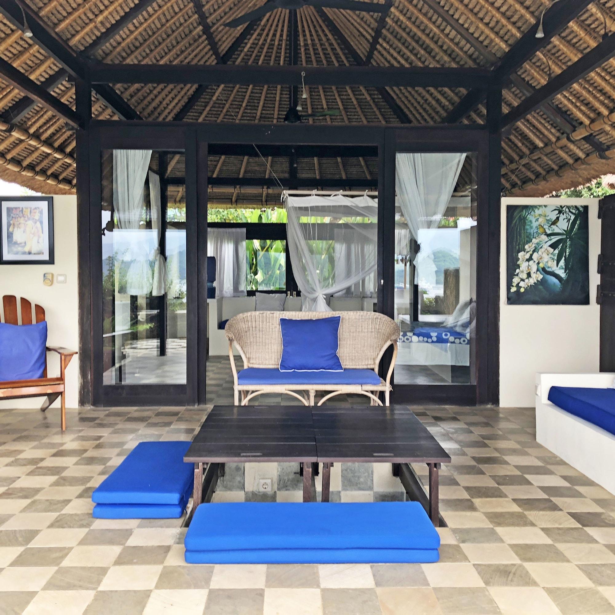 Villa Bloo Lagoon Village *