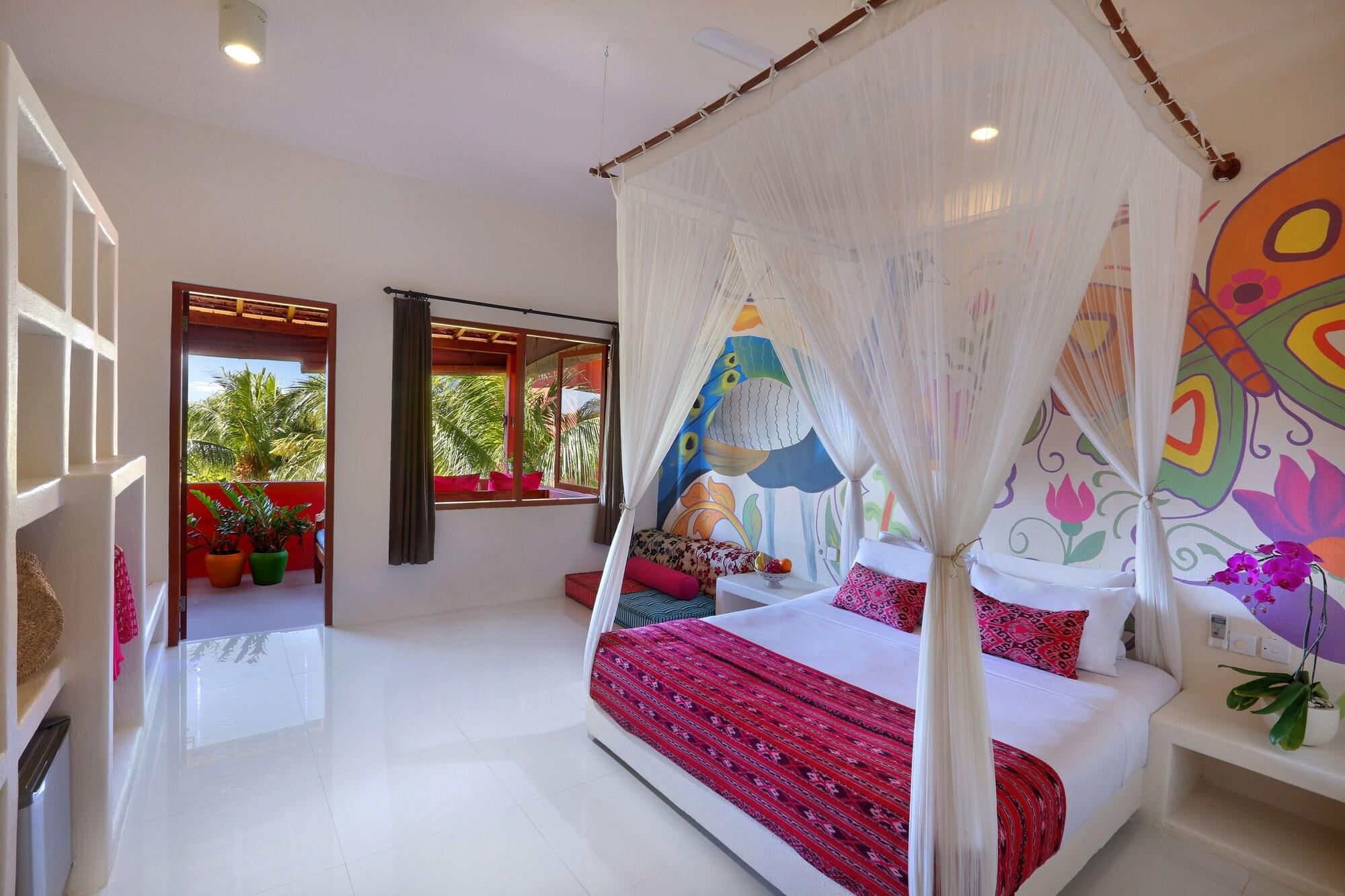 Pinkcoco - Constant Surprises & For Cool Adults Only Hotel 3*
