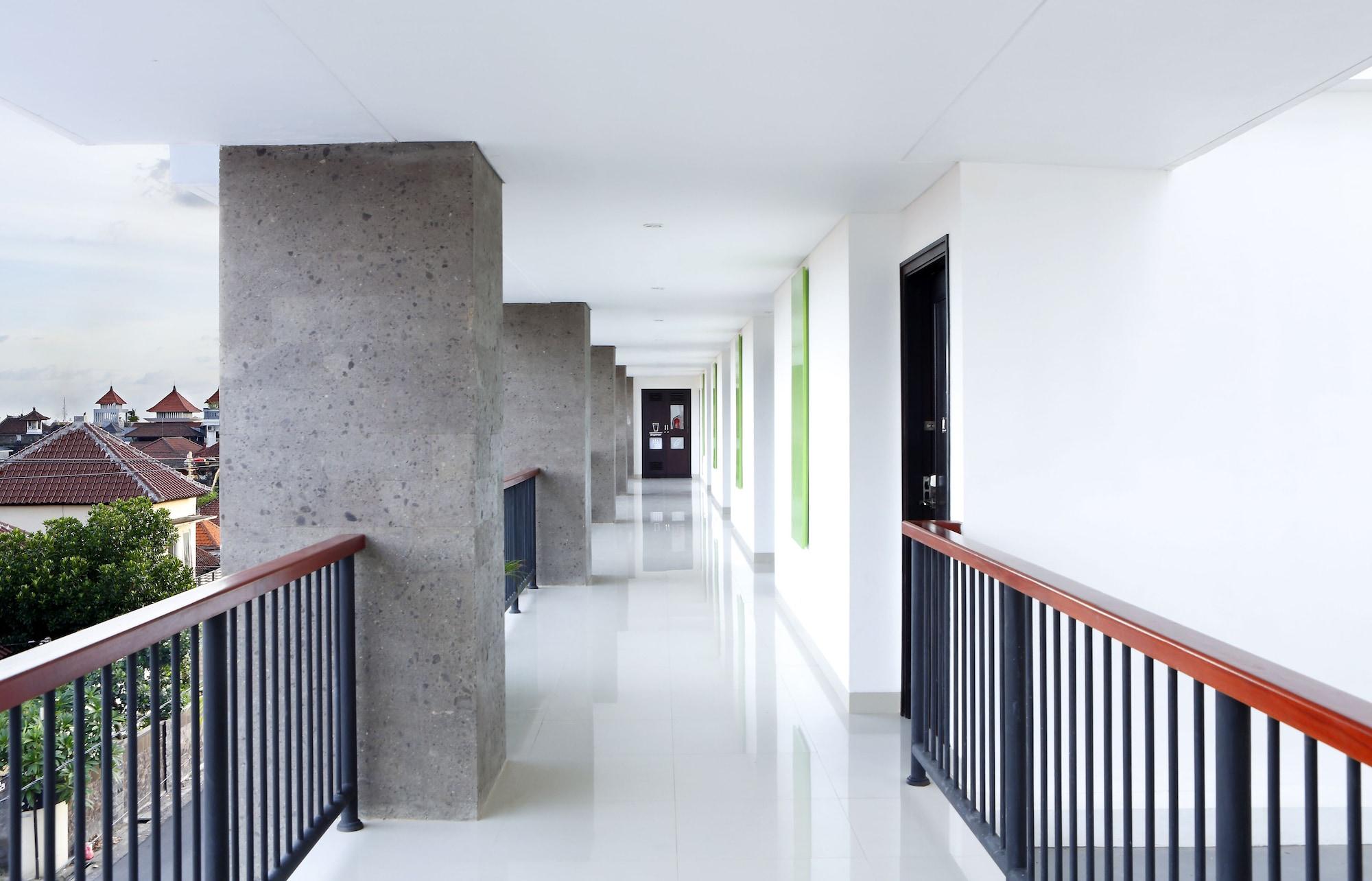 Amaris Teuku Umar