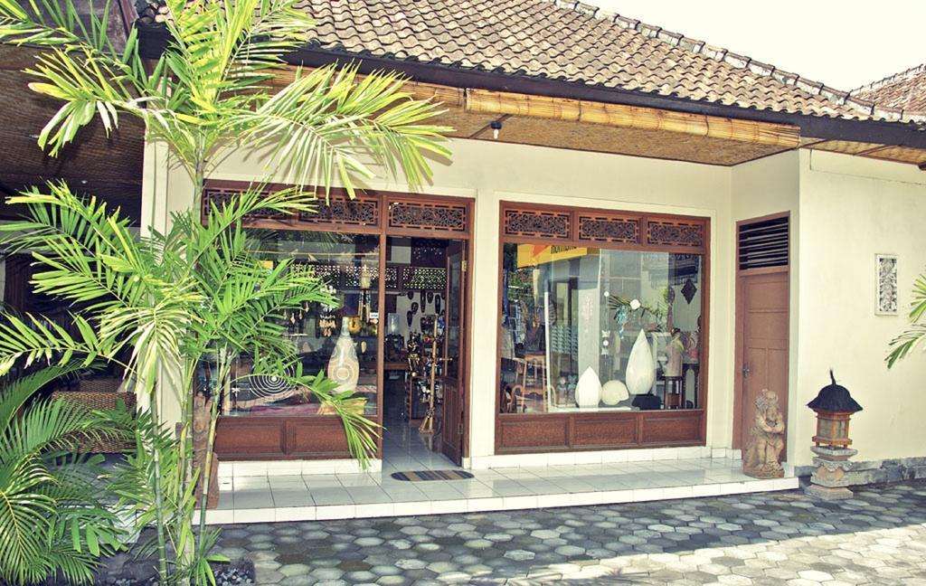 Temple Cafe &