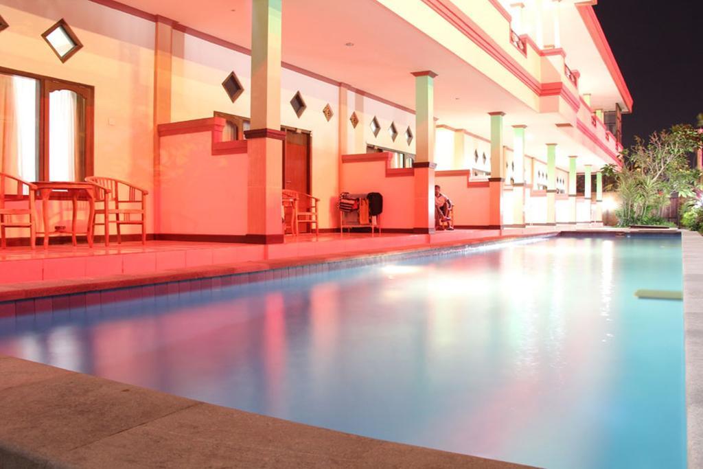 Hotel Taxa Kuta (Bali)