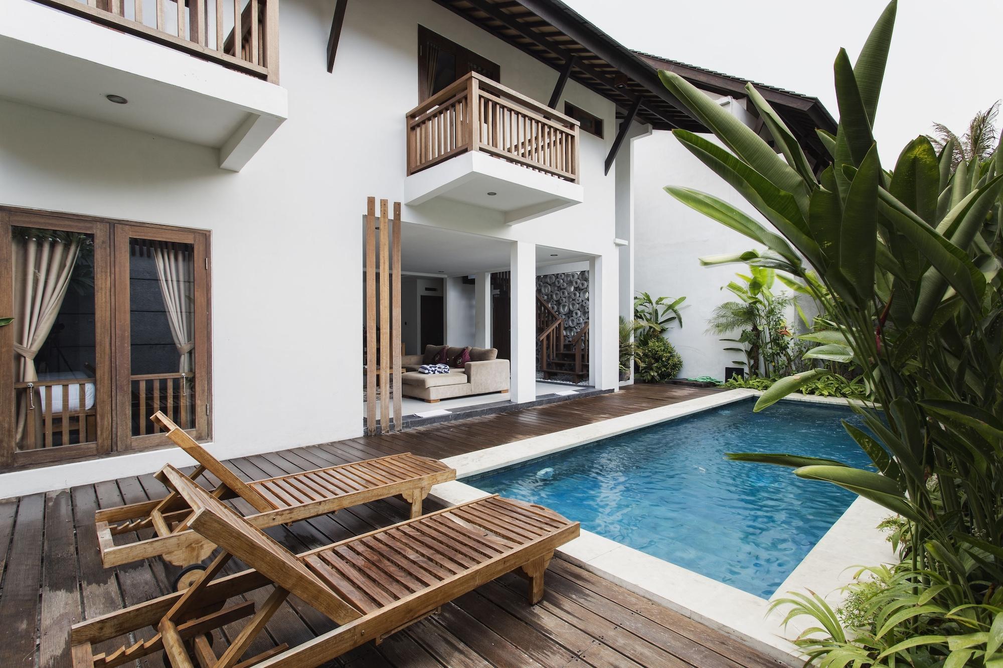 Holiday park Delu & 4*