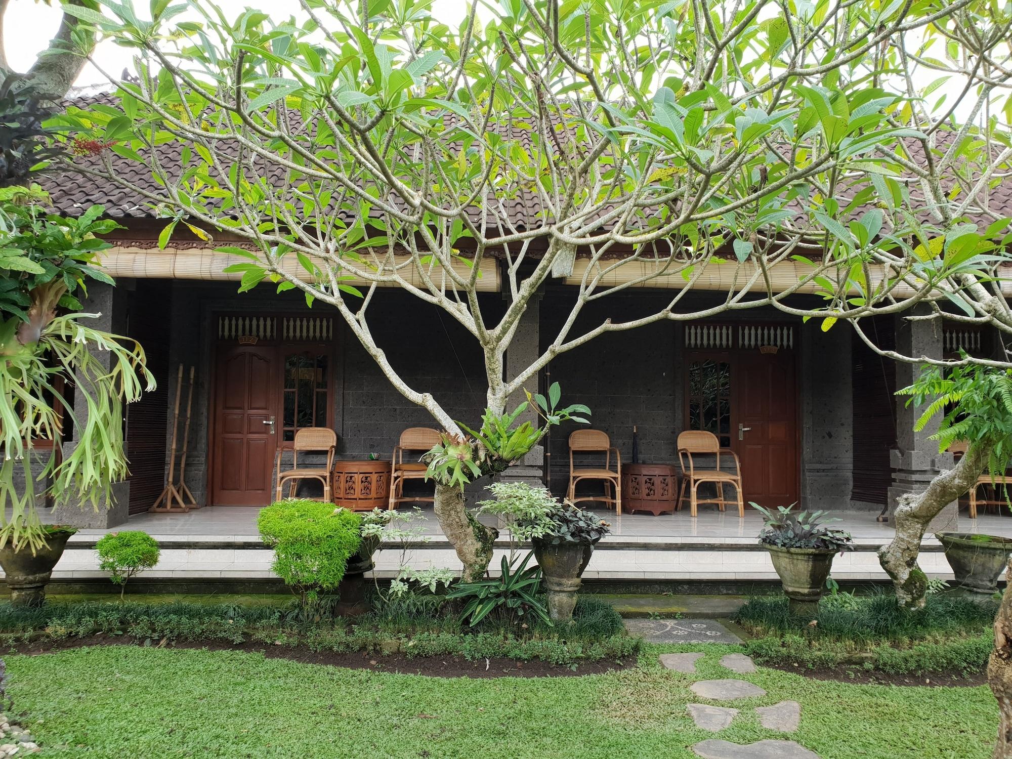 Guest house Liyer House 2*