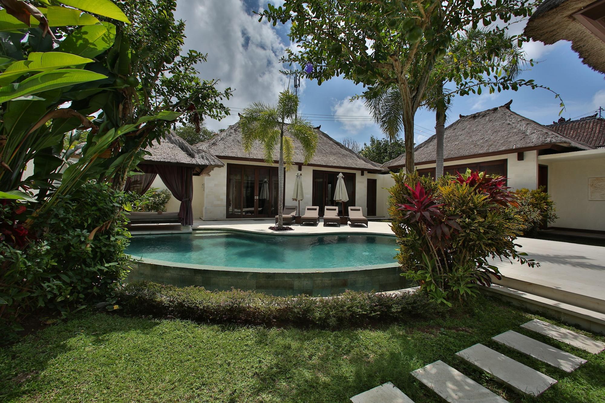 Mahagiri & Dreamland Villa