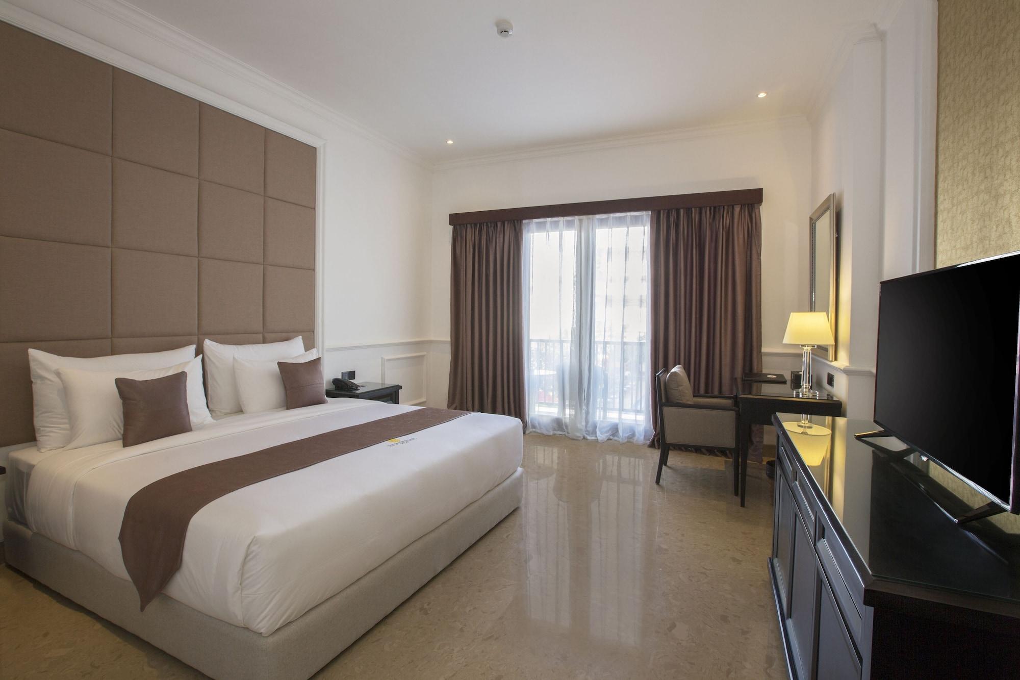 Grand Palace - Bali 4*