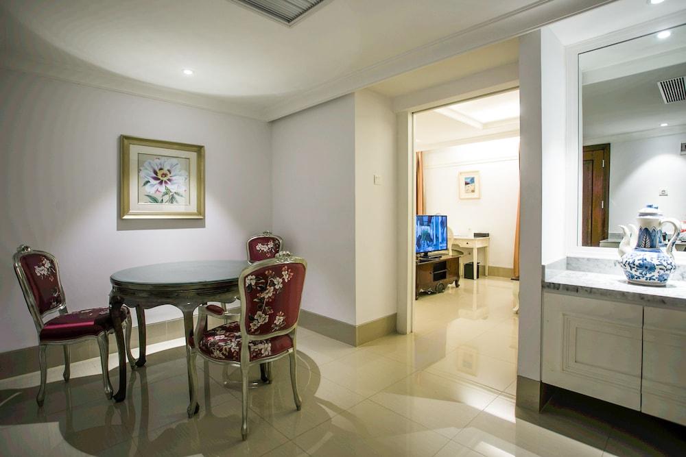 Hotel Santika