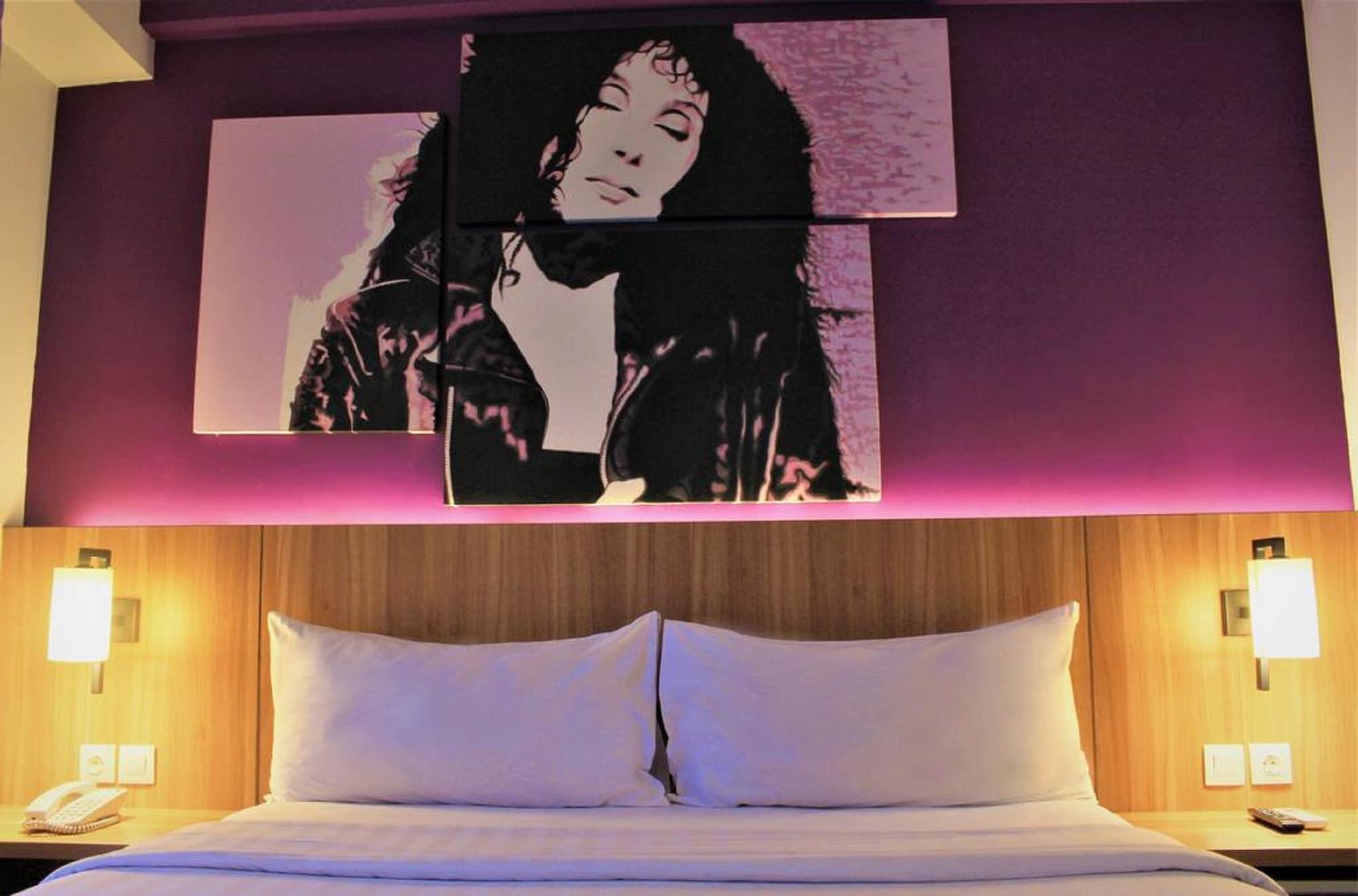 Hotel Fame Sunset Road