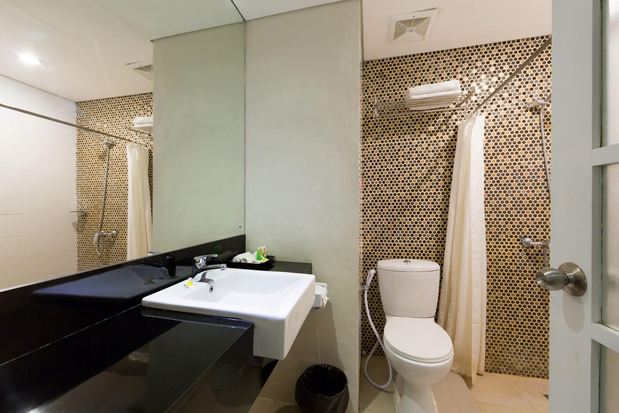Hotel The Rinaya By Ecommerceloka Canggu (Bali)
