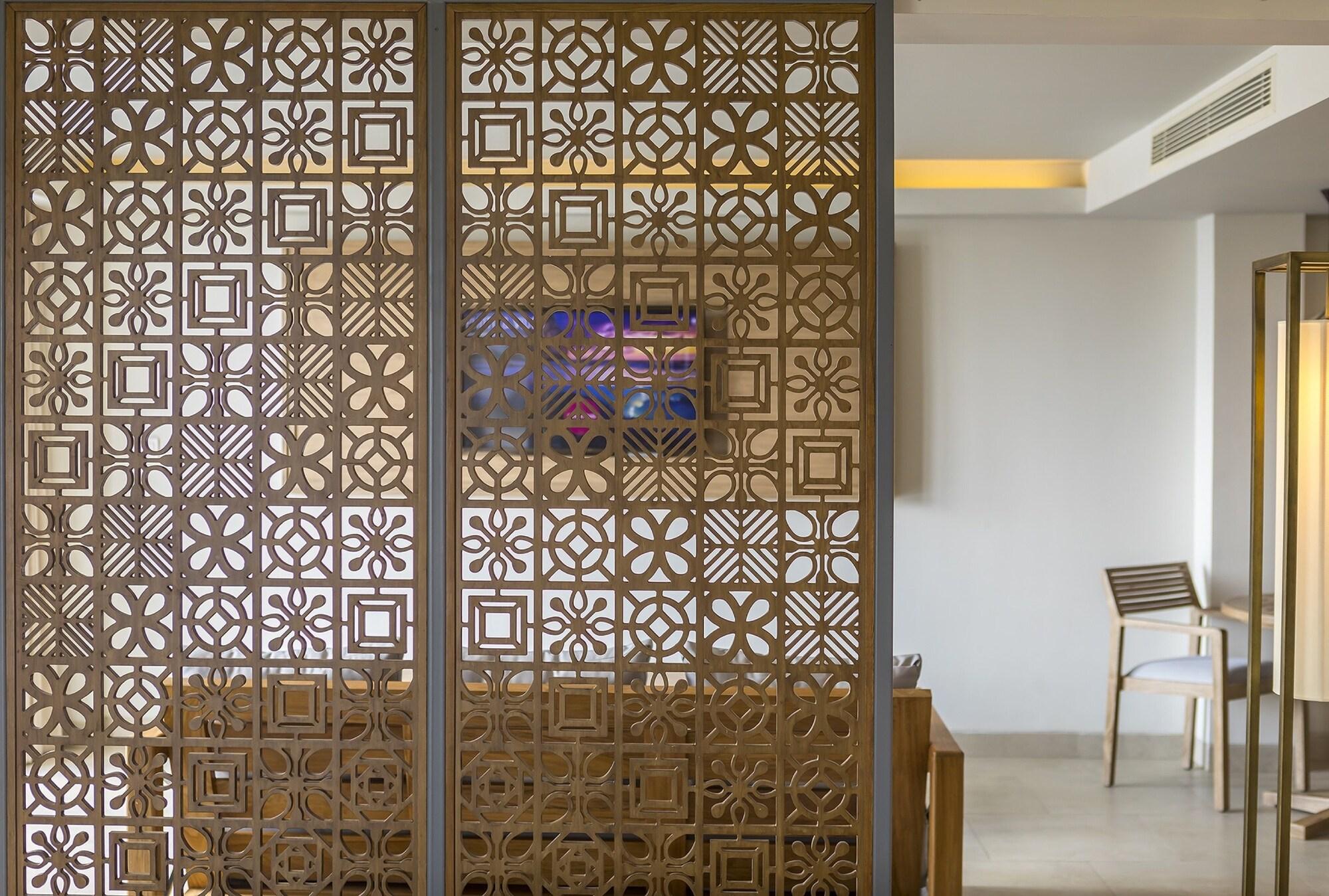 Eastin Ashta 4*