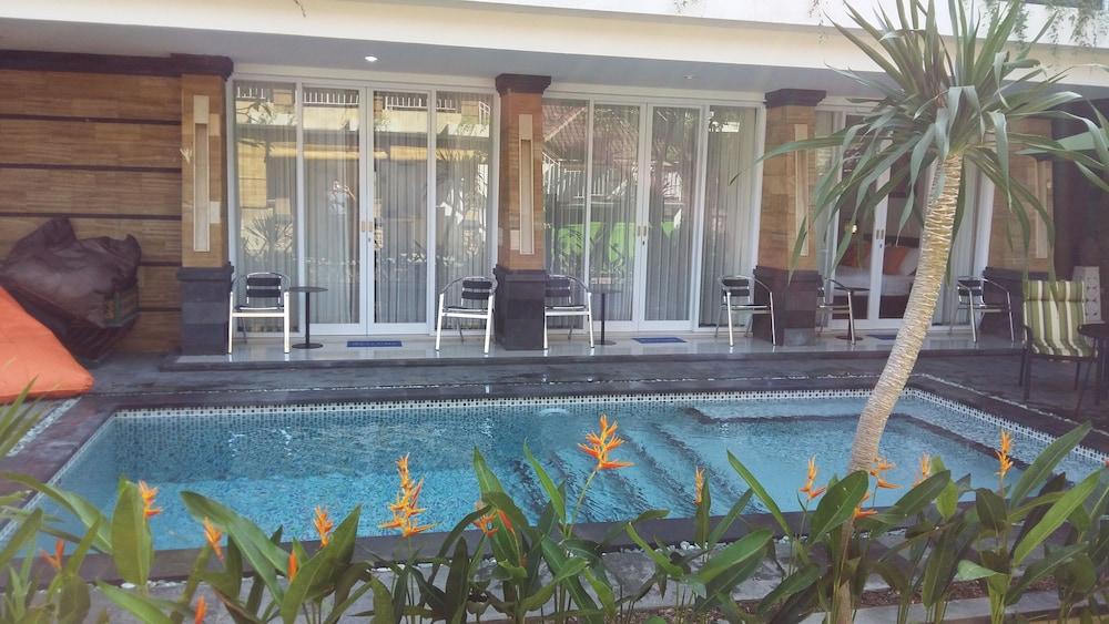 Lotus Tirta Seminyak (Bali)
