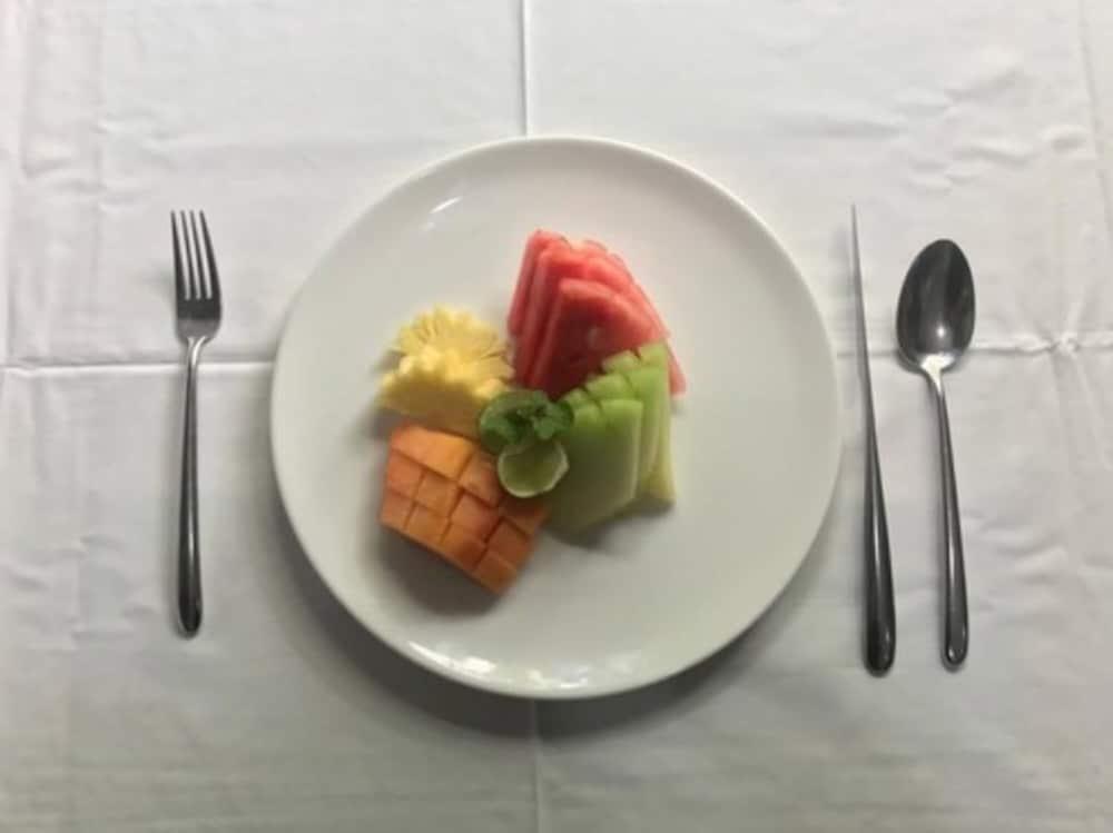 Tapa Tepi Kali Hotel Canggu (Bali)