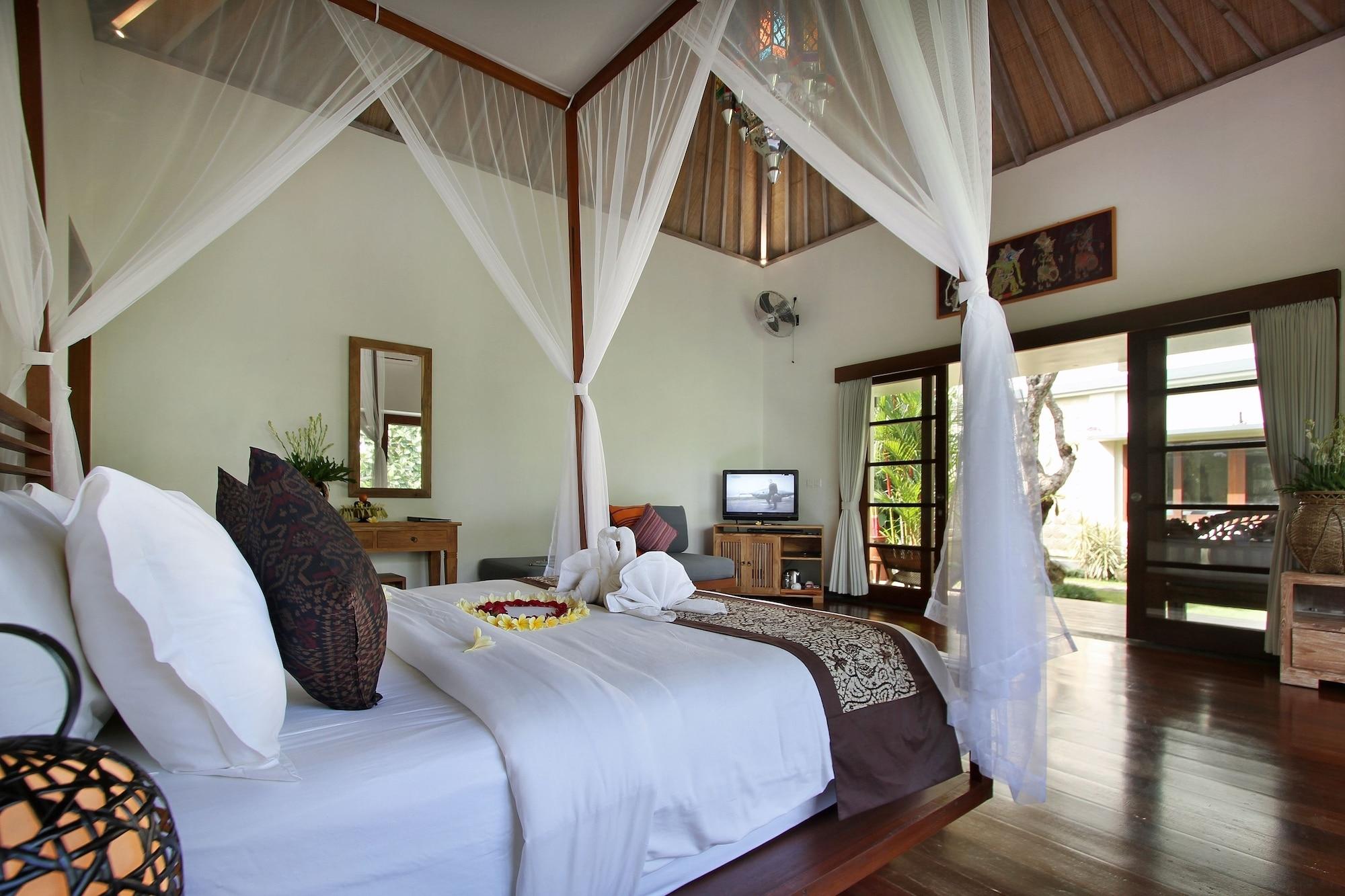 D'legon Luxury Villa *