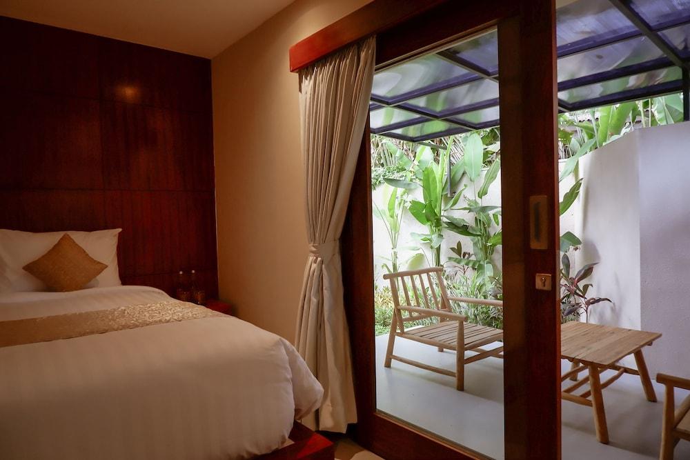 Mas By Sanga Sanga Hospitality Villa