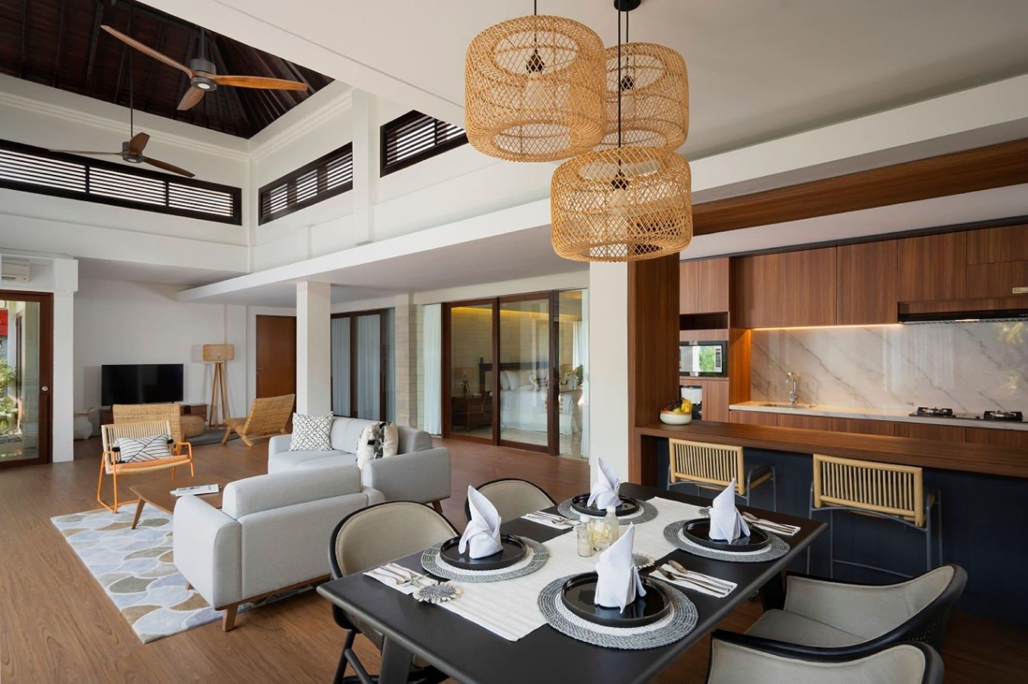 The Kemilau & Bali Hotel