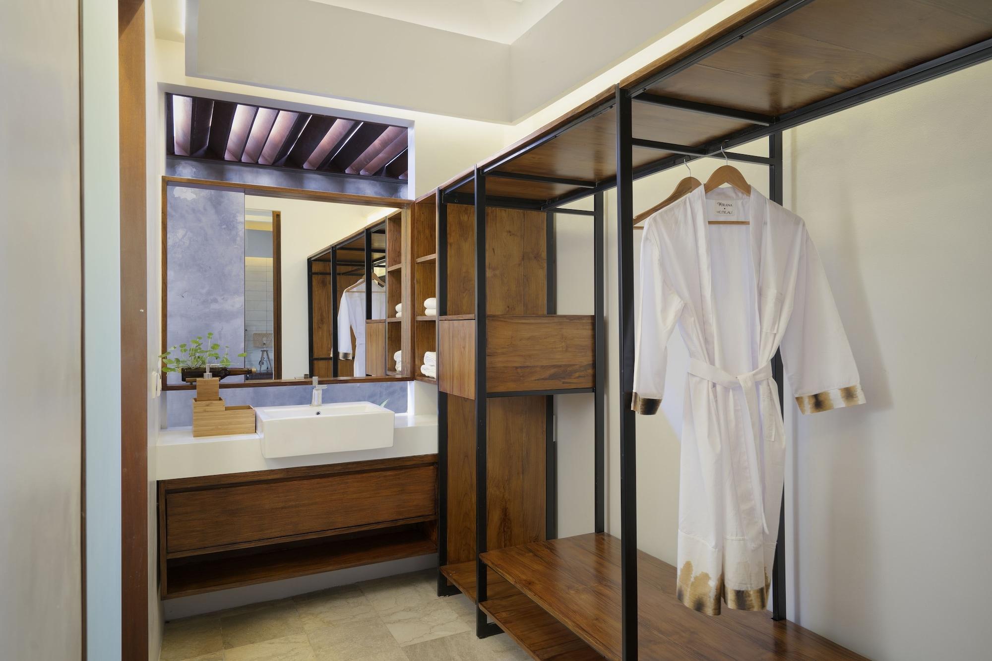 The Kemilau & Bali Hotel 3*