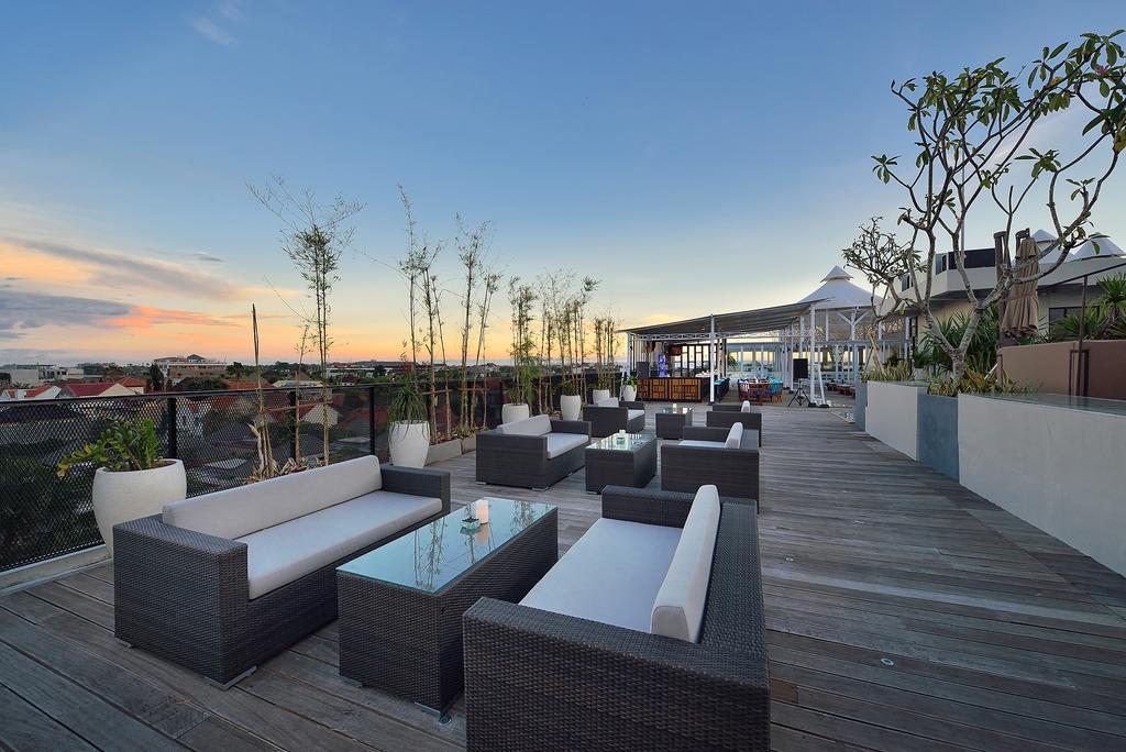De Vins Sky Hotel 4*