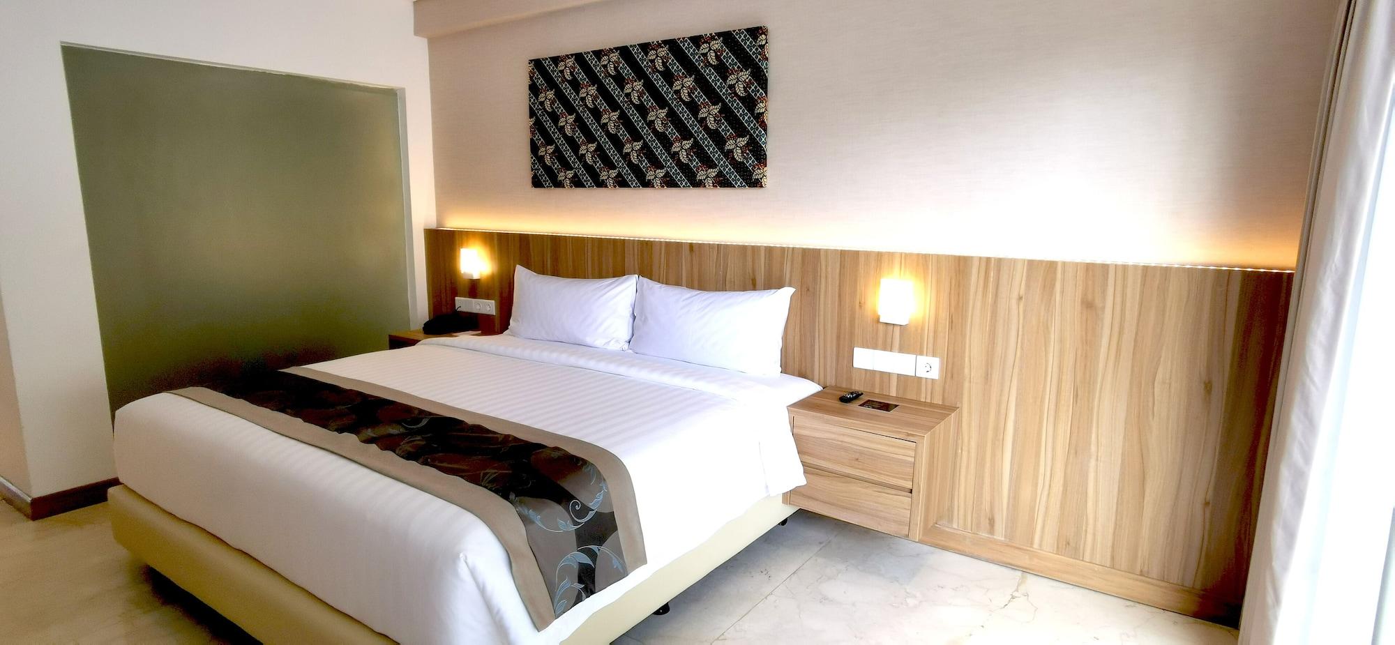 Hotel The Capital And 4*