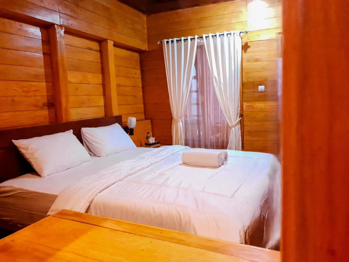Malibu Huts Holiday park Semaya