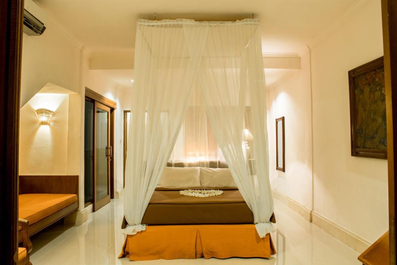 Champlung Sari And Ubud (Bali)