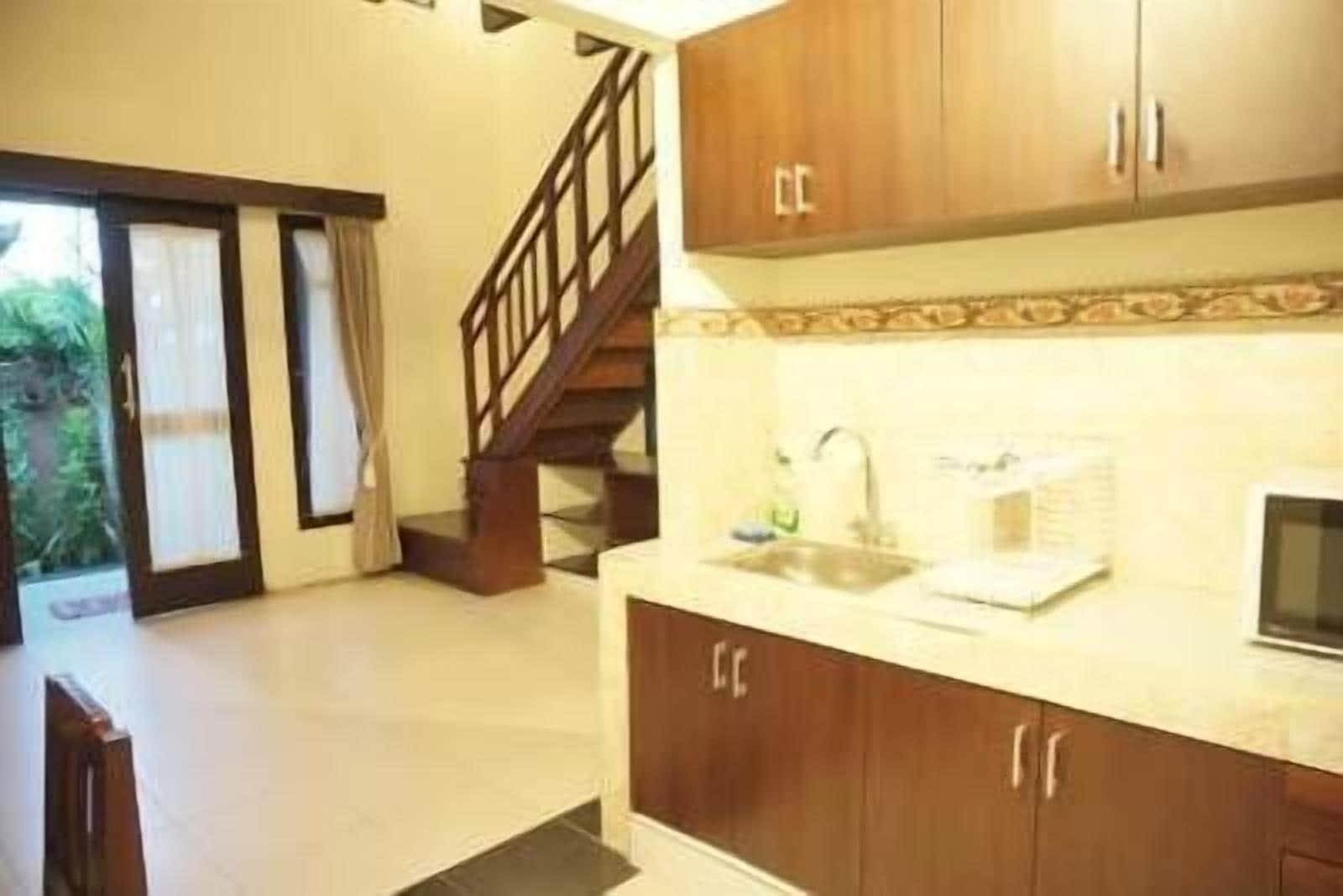 Wisma tamu Praschita Bali 2*