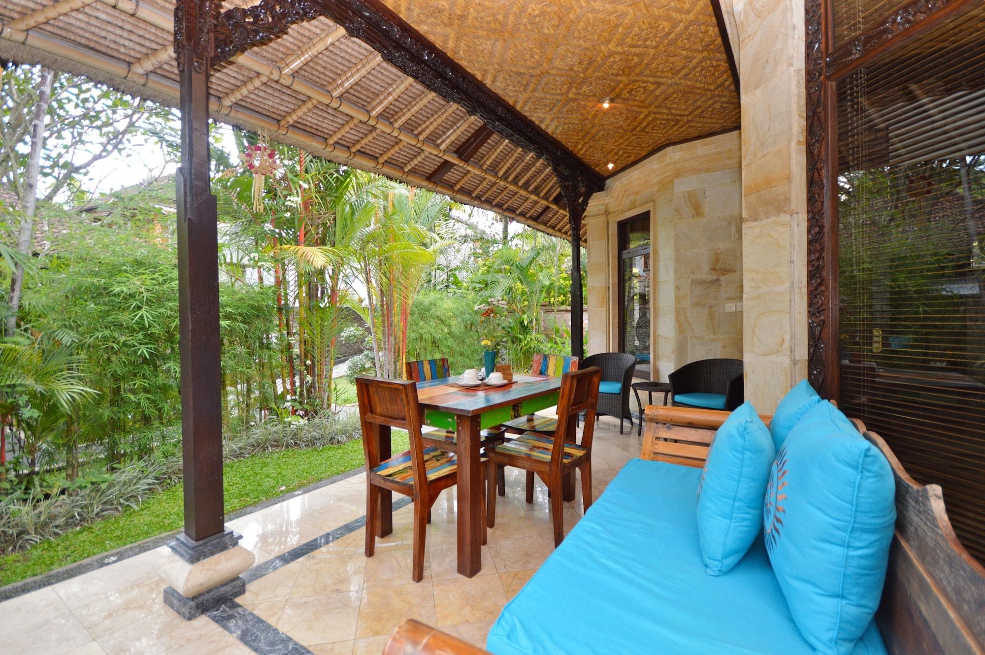Sama's And Bed & Breakfast