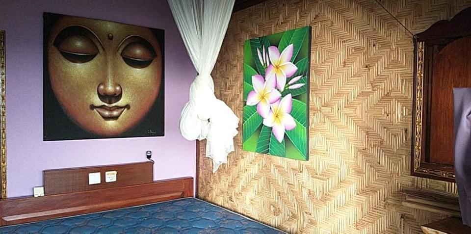 Manouria - Marcel Guest house