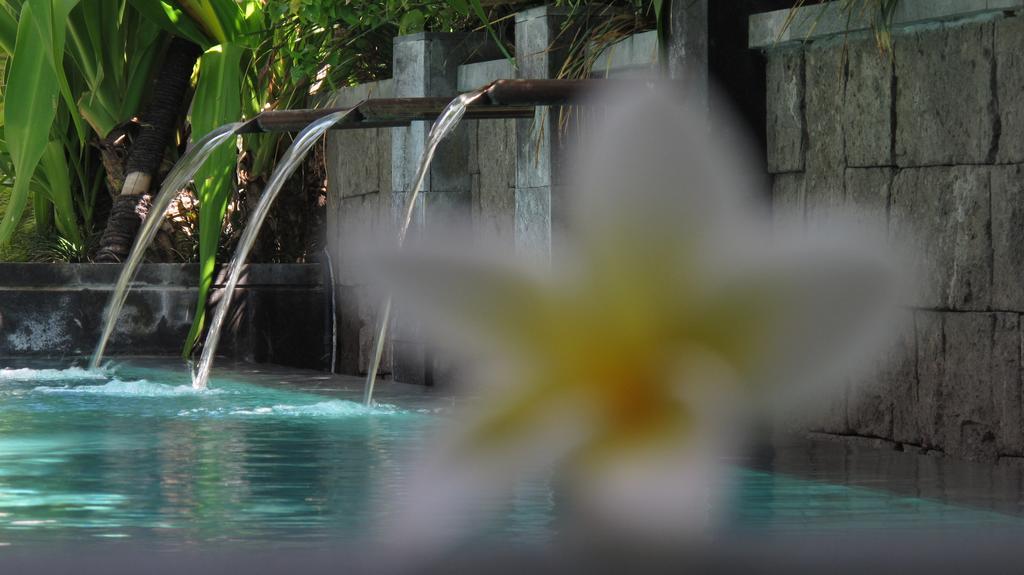 Hu'u Villa *