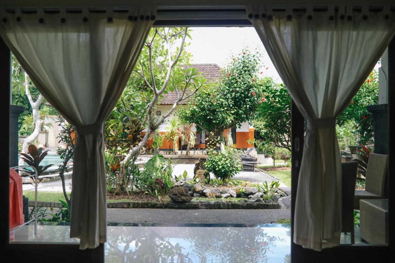White House Hotel 3*