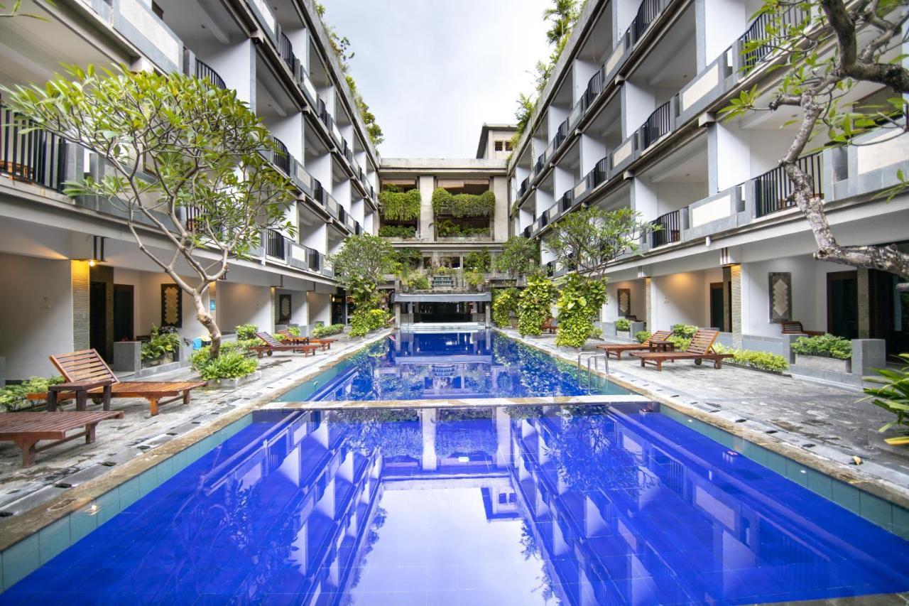 Champlung Mas Hotel 4*