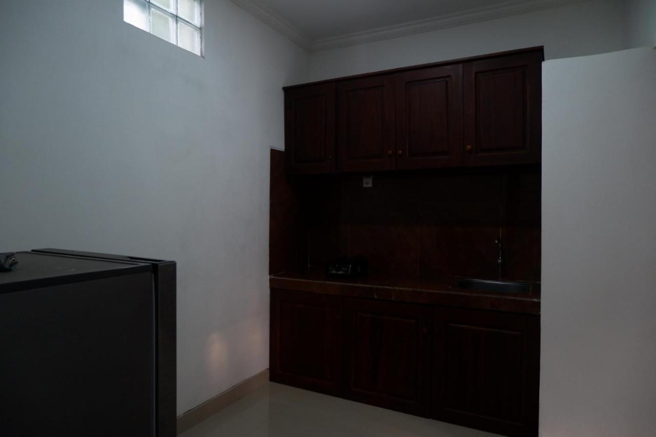 Wisma tamu Satria House *