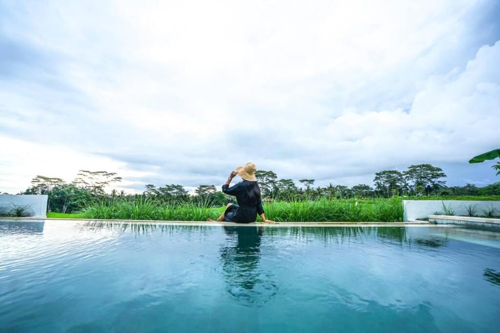 Villa 2 Bedroom With Open View Of Rice Paddies & Sunset Gianyar (Bali)