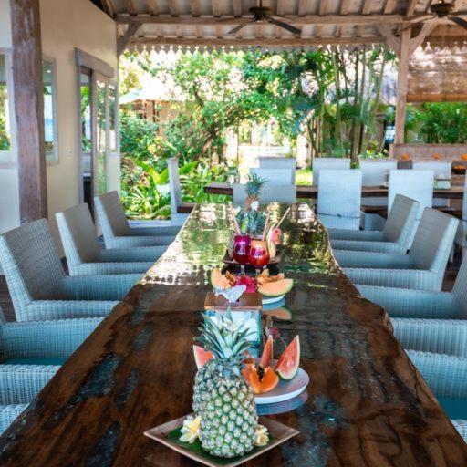 Cili Emas Oceanside Resort