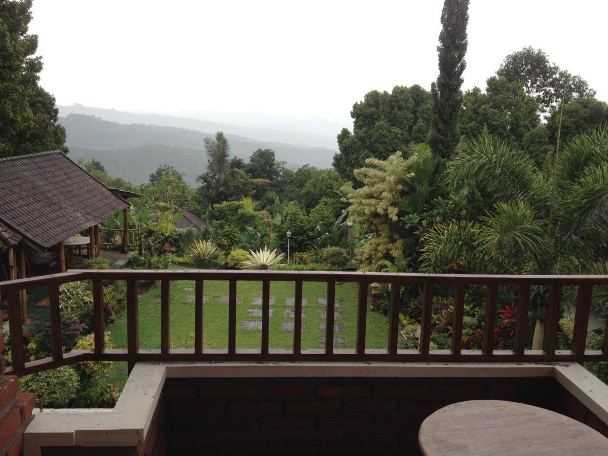 Guest house Karang Sari & Restaurant 2*
