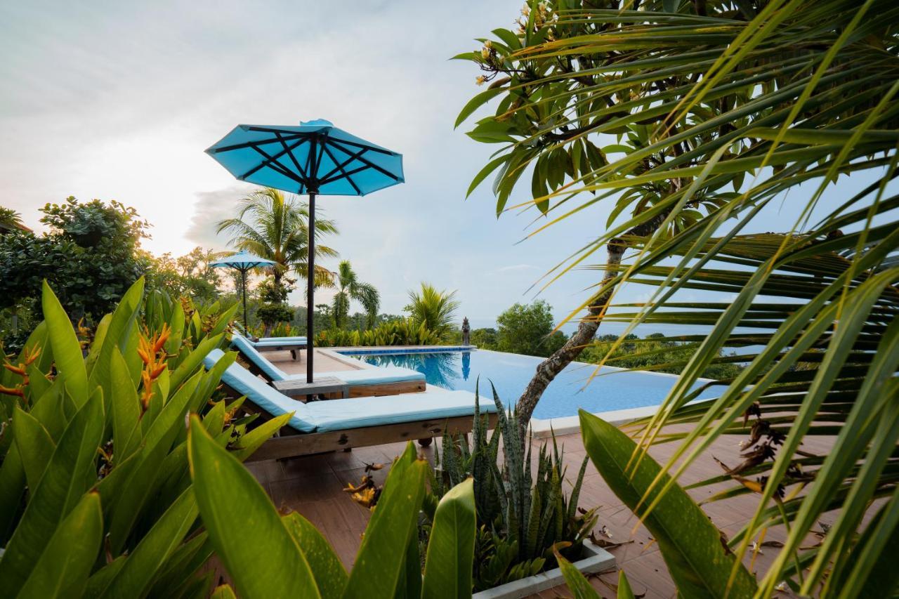 Gara Gara Sea View Hotel Batununggul