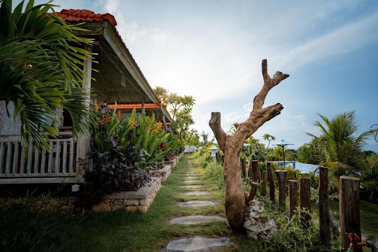 Gara Gara Sea View Hotel Batununggul
