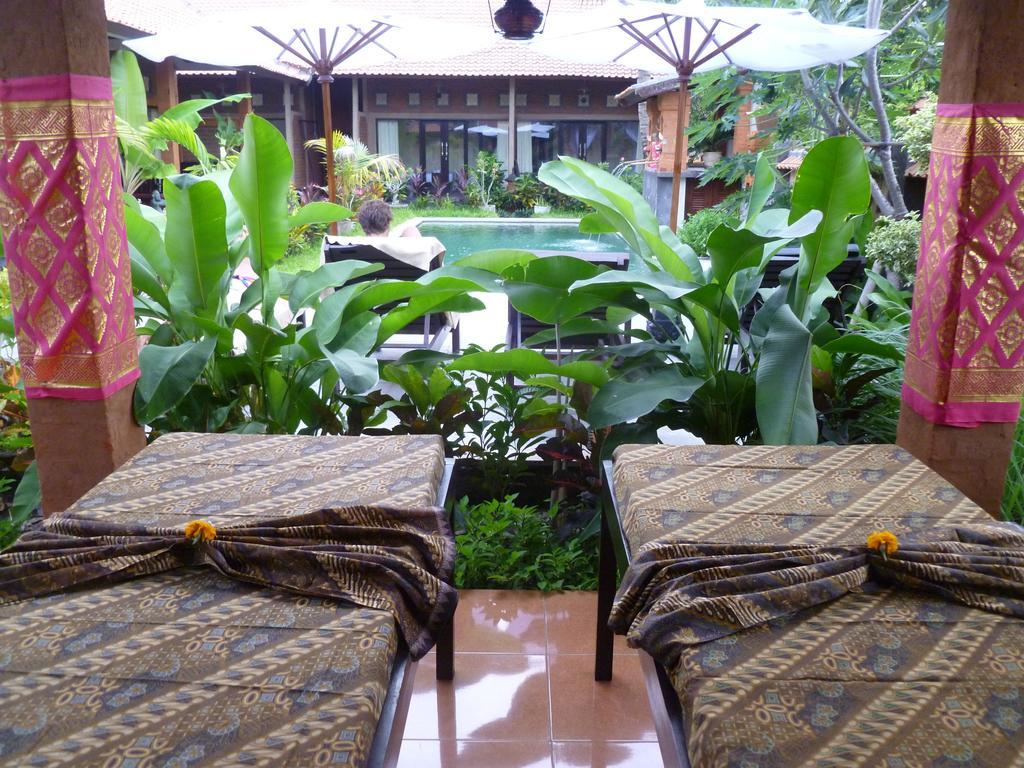 The Sari Guest house