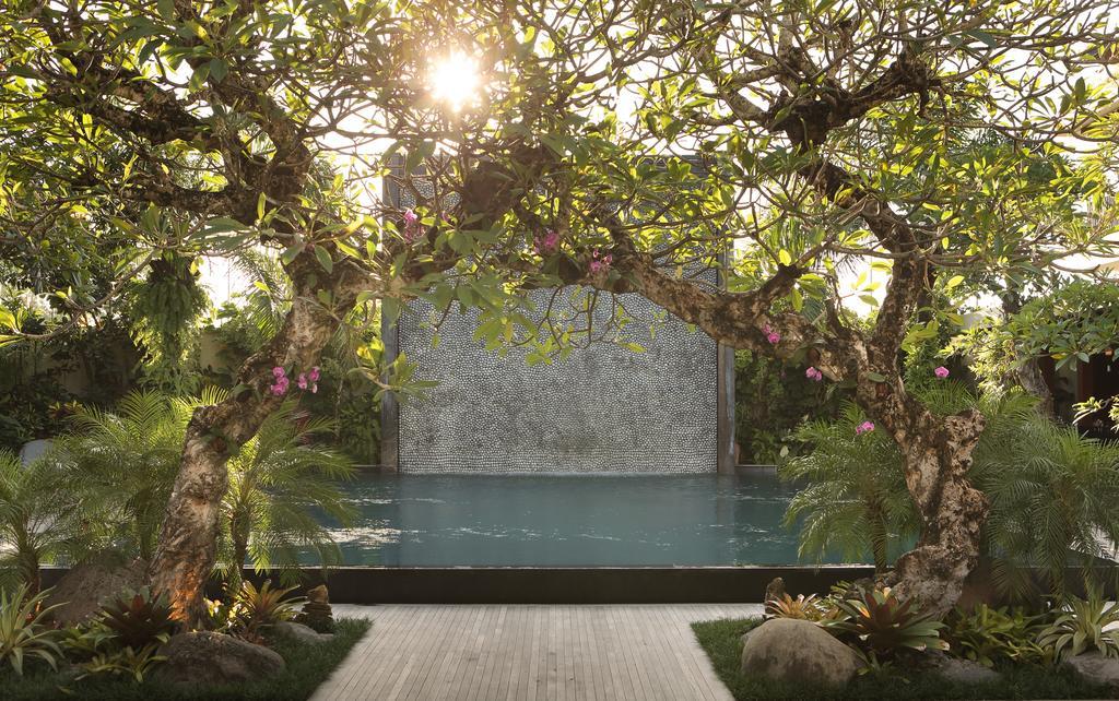 Awarta Nusa Dua & Villas 5*