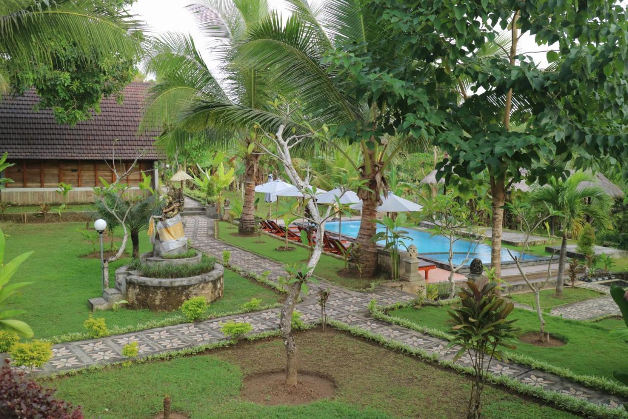 Mamaras Toyapakeh