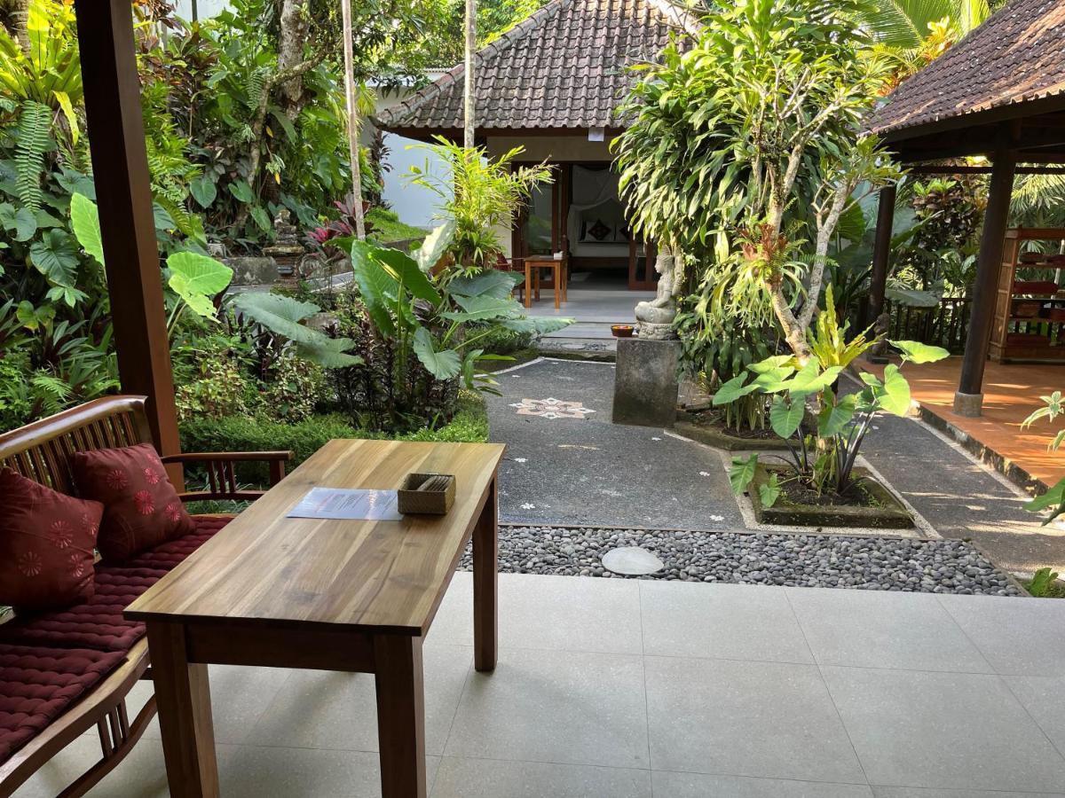 Sama's And Bed & Breakfast 3*