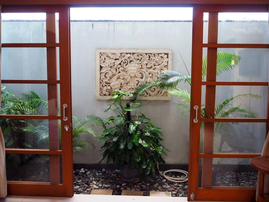 Villa Sonti Seminyak (Bali)