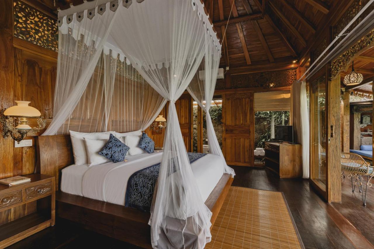 Airsania Antique Villa