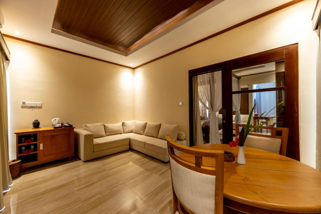Hotel Champlung Sari & 4*