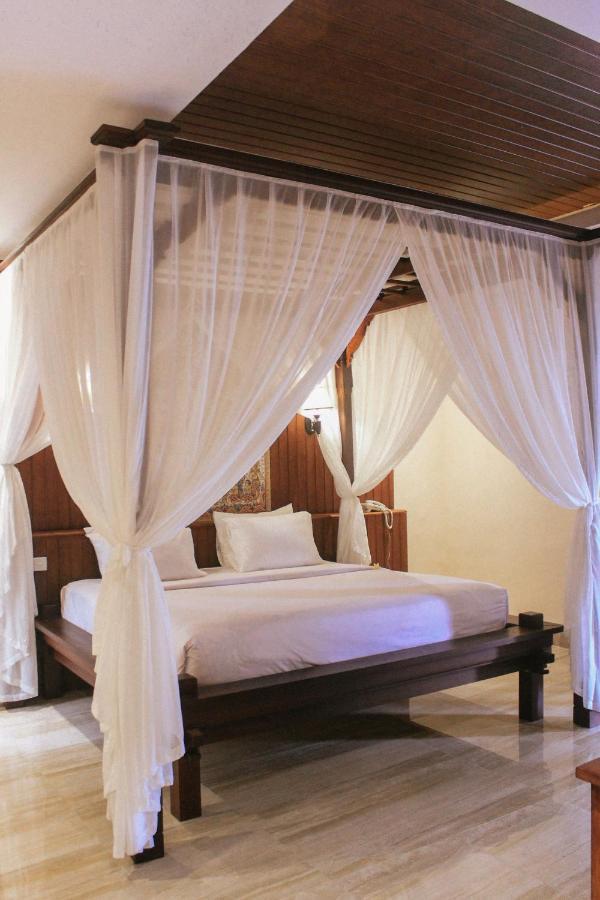 Hotel Champlung Sari &