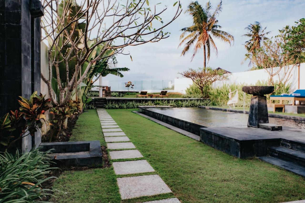 Bali Diamond Estates & *