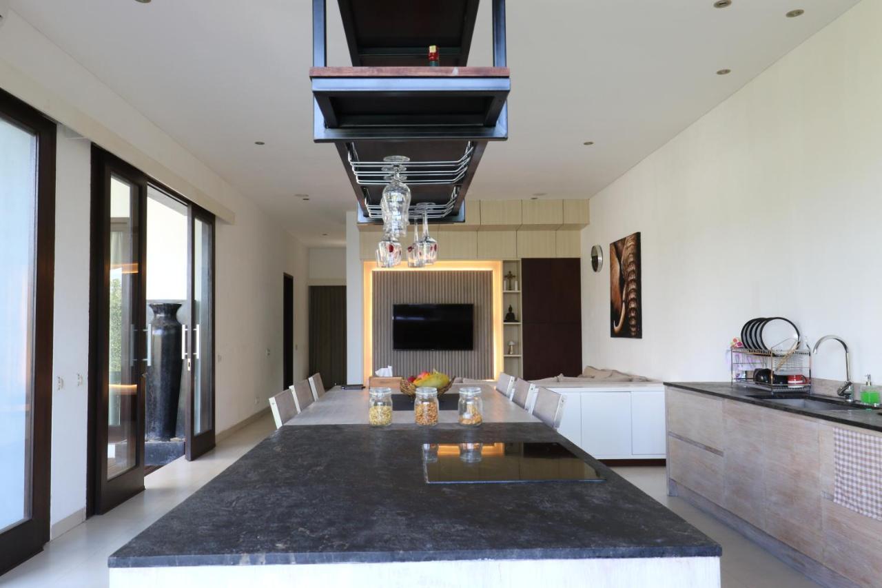 Villa Bali Diamond Estates & *