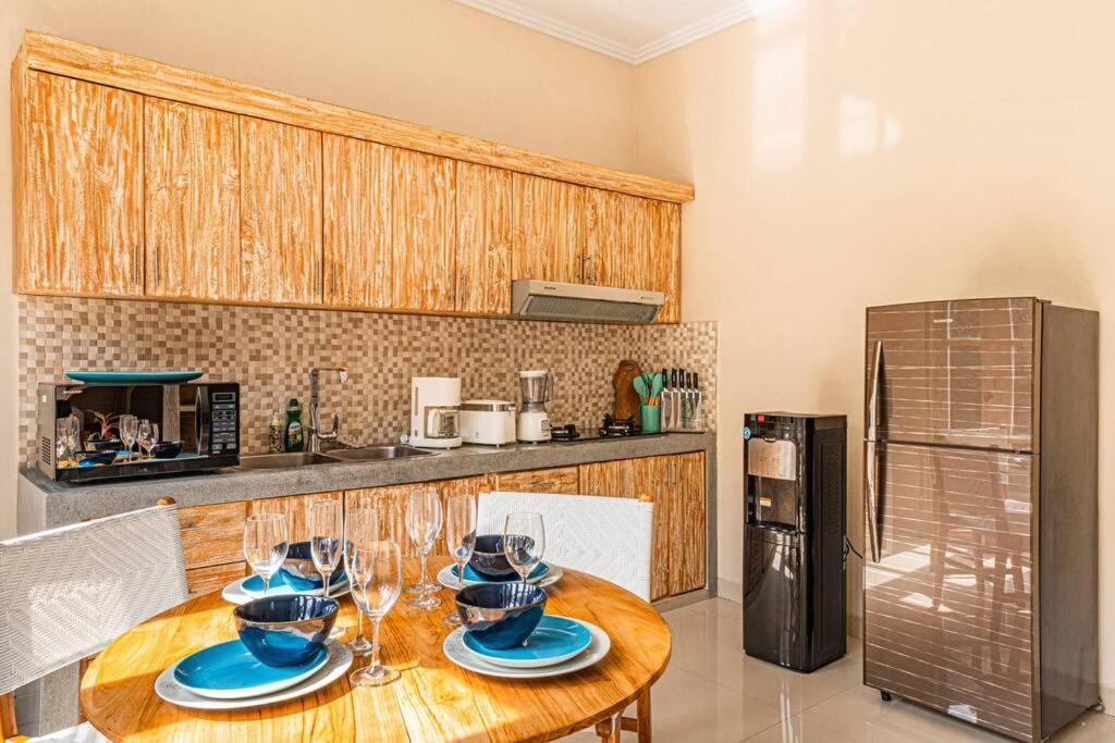 Beautiful Private 2bed 5 Mins To Finns Villa Canggu (Bali)
