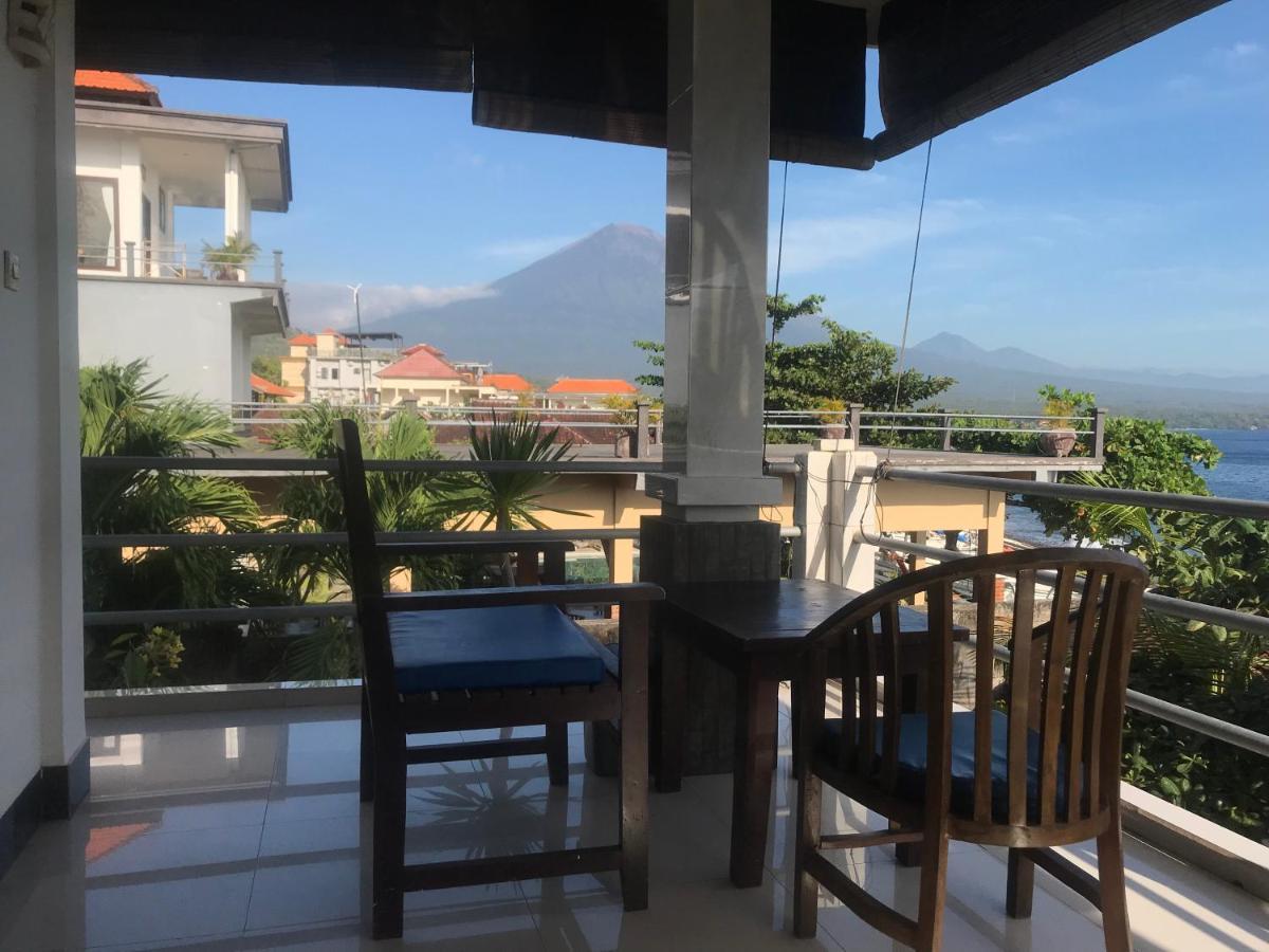 Tudes * Amed (Bali)