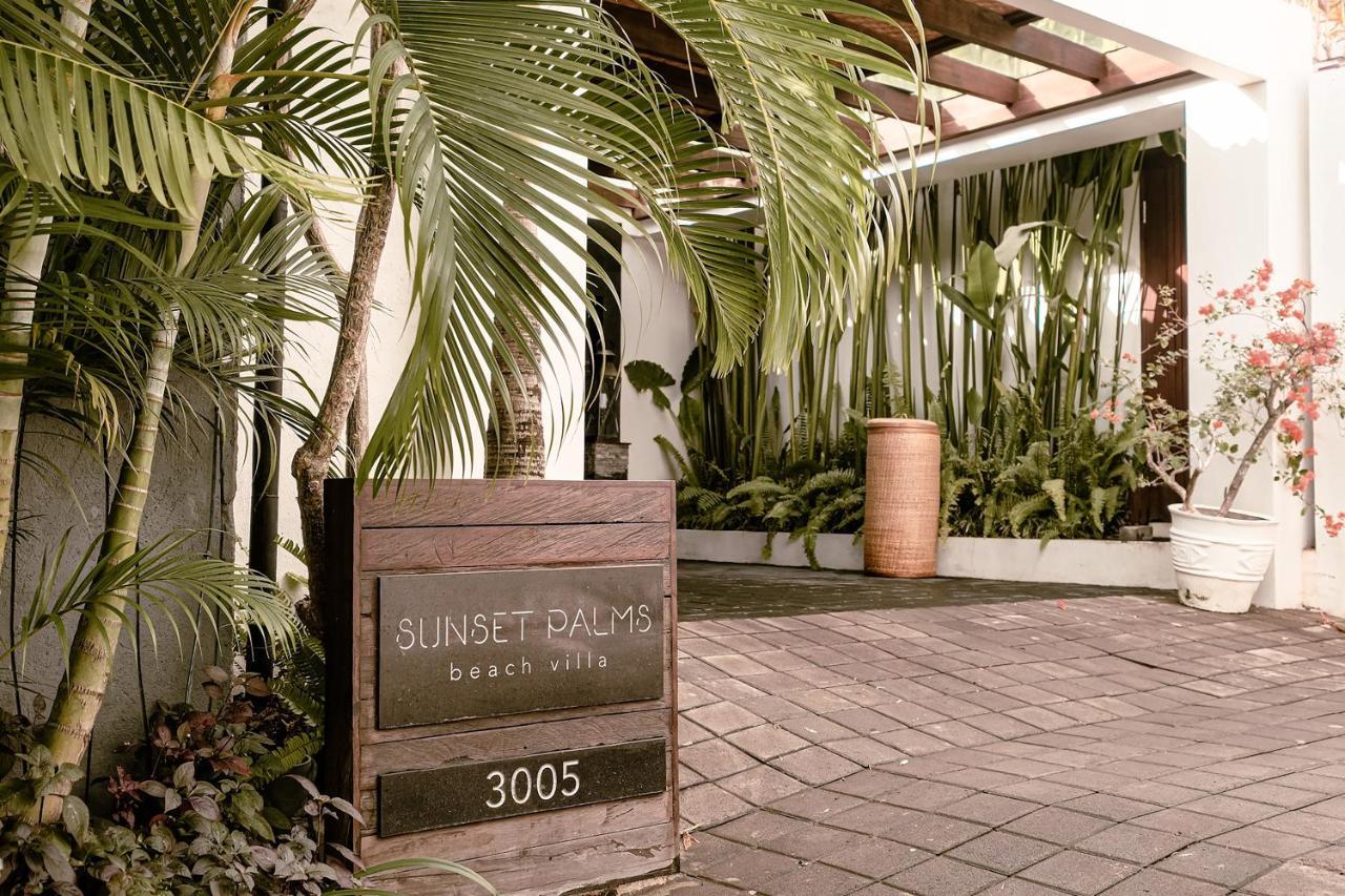 Sunset Palms Villa *