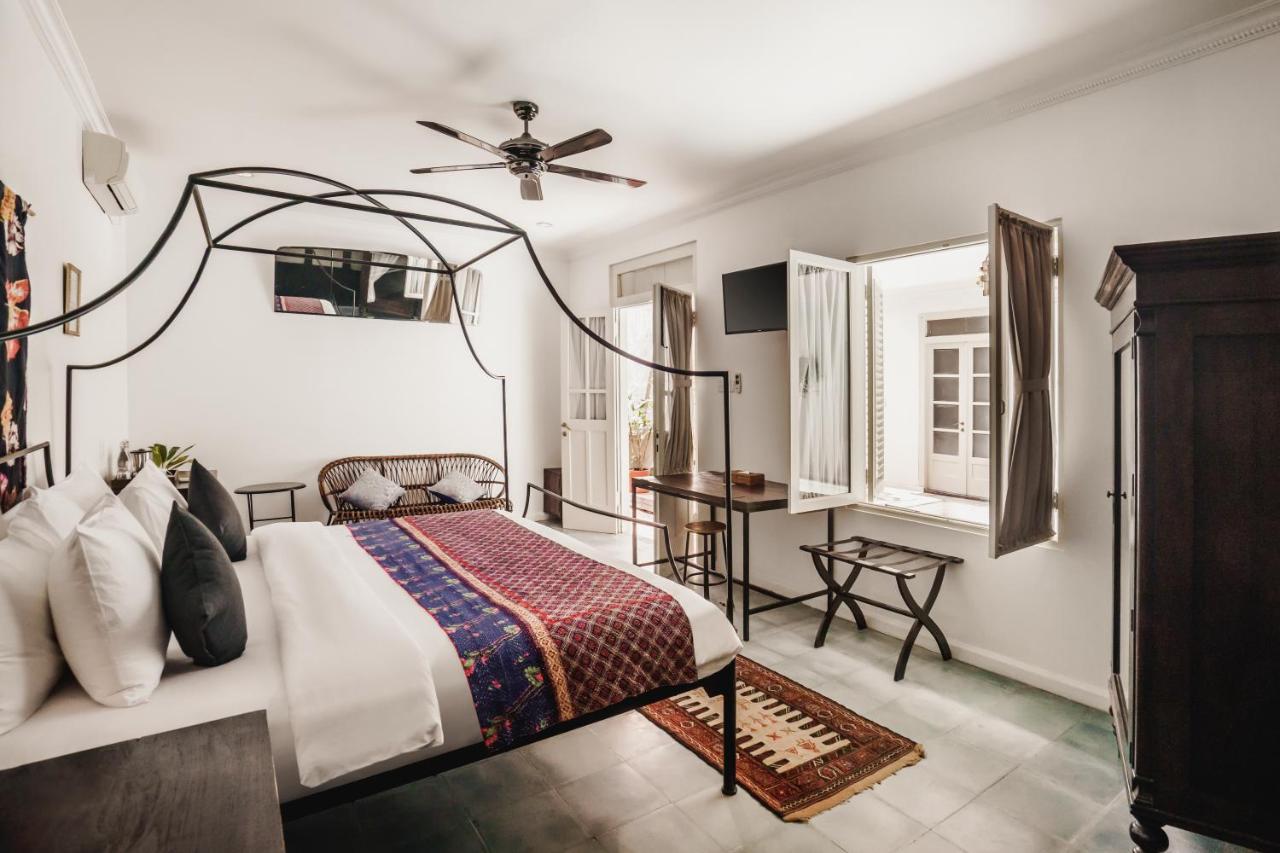 Brown Feather Hotel Seminyak (Bali)