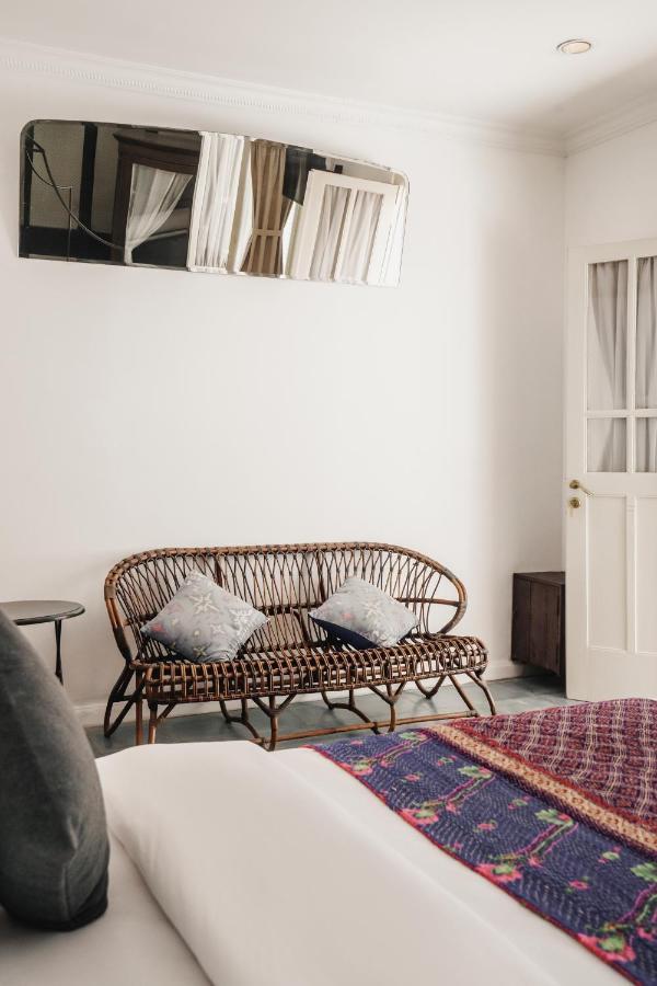 Hotel Brown Feather 3*